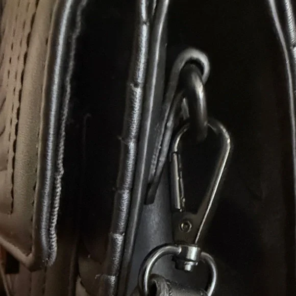 Aldo Black Structured Satchel - Picture 14 of 15